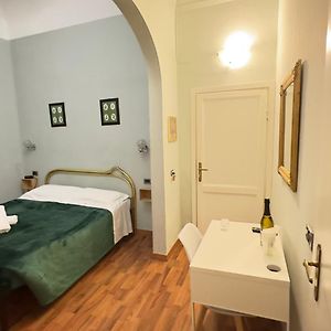 Camera standard con letto king size